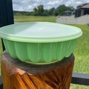 Tupperware Jello Ice Cream Fluted Mold VTG